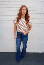 Load image into Gallery viewer, Swirly Printed Top- Coco