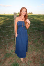 Load image into Gallery viewer, Heartland Strapless Denim Midi Dress