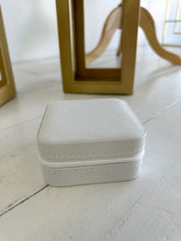 Load image into Gallery viewer, Travel Jewelry Box