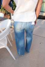 Load image into Gallery viewer, Claudia Ankle Wide Leg Jeans