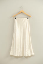 Load image into Gallery viewer, Deedee Satin Midi Skirt- Cream