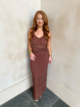 Load image into Gallery viewer, Baxa Eyelet Top Set- Brown