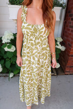 Load image into Gallery viewer, Jungle Print Shift Dress-Lime