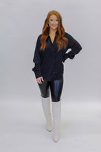 Load image into Gallery viewer, City Scene Button Up Top- Black