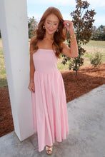 Load image into Gallery viewer, Bella Strapless Flowy Midi Dress-Pink
