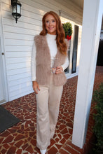 Load image into Gallery viewer, Madeline Faux Fur Open Vest
