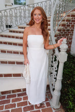 Load image into Gallery viewer, Honeymoon Strapless Linen Midi Dress-White

