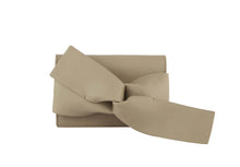 Load image into Gallery viewer, Bow Accent Clutch/Crossbody
