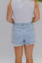 Load image into Gallery viewer, Frayed Hem Denim Shorts
