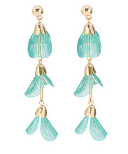 Load image into Gallery viewer, Filigree 3 Leaf Drop Earring
