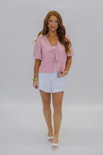 Load image into Gallery viewer, Darla Linen Flared Shorts-White
