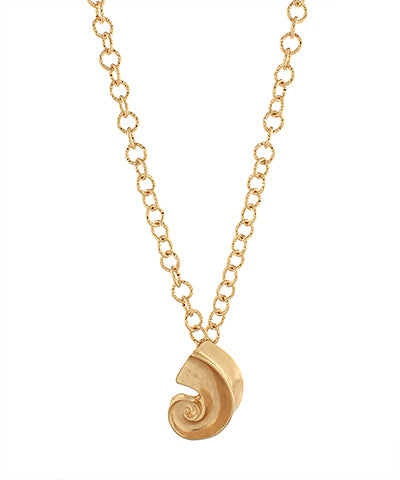 Seashell Pendant Necklace