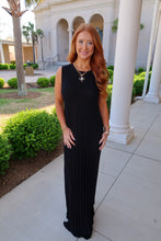 Load image into Gallery viewer, Tally Ribbed Midi Dress- Black
