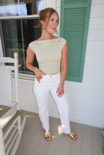 Load image into Gallery viewer, The Classic Straight Jean - White
