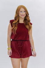 Load image into Gallery viewer, Sandstorm Pleated Set- Garnet
