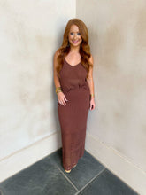 Load image into Gallery viewer, Baxa Eyelet Top Set- Brown
