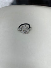 Load image into Gallery viewer, Stylish Metal Hair Ties
