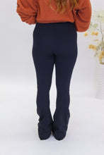 Load image into Gallery viewer, Chill Girl Crossover Waist Yoga Pants
