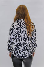 Load image into Gallery viewer, Magnificence Retro Button Up
