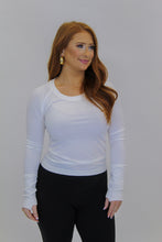 Load image into Gallery viewer, Seamless Swiftly Long Sleeve Top- White
