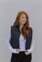 Load image into Gallery viewer, Instant Confidence Cropped Puffer Vest- Black
