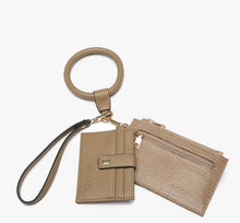 Load image into Gallery viewer, Libby Vegan Lizard Wallet Bangle
