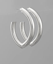 Load image into Gallery viewer, Oval Chunky Hoops
