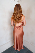 Load image into Gallery viewer, Riles Strapless Midi Dress- Bronze
