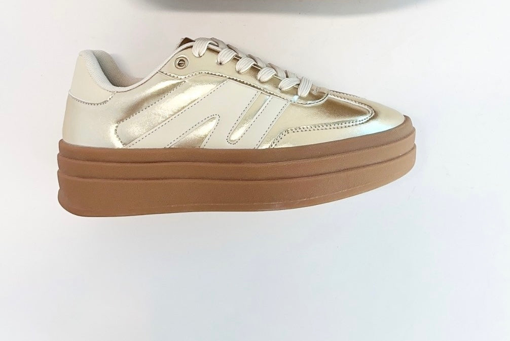 On The Go Platform Sneaekrs