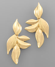 Load image into Gallery viewer, Leaf Earrings
