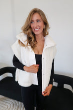 Load image into Gallery viewer, BF Cozy Sherpa Vest Jacket- White
