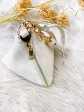 Load image into Gallery viewer, Prism Clutch
