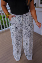 Load image into Gallery viewer, Laylas Abstract Straight Fit Pants
