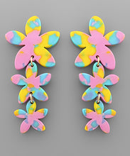 Load image into Gallery viewer, 3 Acrylic Flower Earrings

