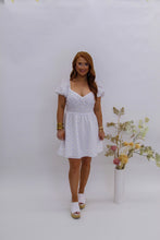 Load image into Gallery viewer, Bella Floral Puff Sleeve Romper- White
