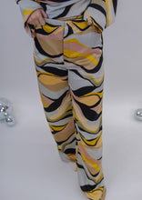 Load image into Gallery viewer, Party Queen Print Pants
