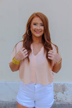 Load image into Gallery viewer, Waffle Knit Crop Tee
