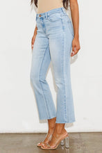 Load image into Gallery viewer, Mid Rise Straight Leg Jeans- Light Wash
