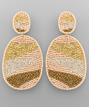Load image into Gallery viewer, Geometric Pattern Oval Earrings
