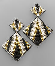 Load image into Gallery viewer, Stripe Bead Square Earrings
