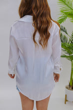 Load image into Gallery viewer, Modern V Neck Button Up- Pearl
