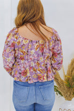 Load image into Gallery viewer, Sweet Thing Floral Crop Top- Lavender
