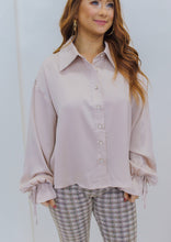 Load image into Gallery viewer, Passion Satin Pearl Button Up- Champagne
