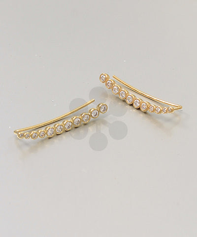 Graduated CZ Ear Crawler