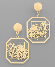 Load image into Gallery viewer, Gamecock Filigree Octagon Earrings
