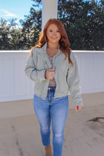Load image into Gallery viewer, Huntington Washed Corduroy Jacket- Sage
