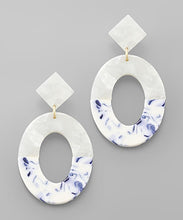 Load image into Gallery viewer, Rhombus Oval Earrings
