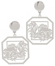Load image into Gallery viewer, Gamecock Filigree Earrings
