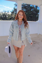 Load image into Gallery viewer, Huntington Washed Corduroy Jacket- Sage
