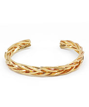 Load image into Gallery viewer, 10mm Twisted Metal Cuff
